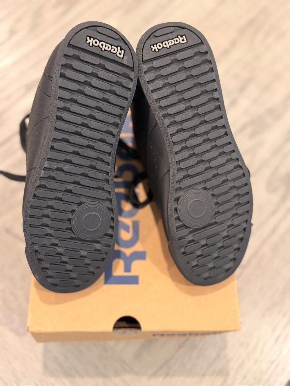 Reebok Classic Kids Black Leather Sneakers size 12.5 kids
